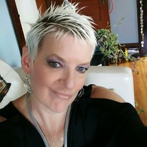 Meet your Posher, Jeanette